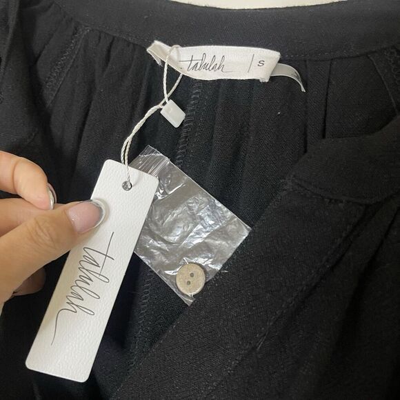 NEW! Aritzia Talulah Black linen blend button front romper with pockets Small - Picture 2 of 6